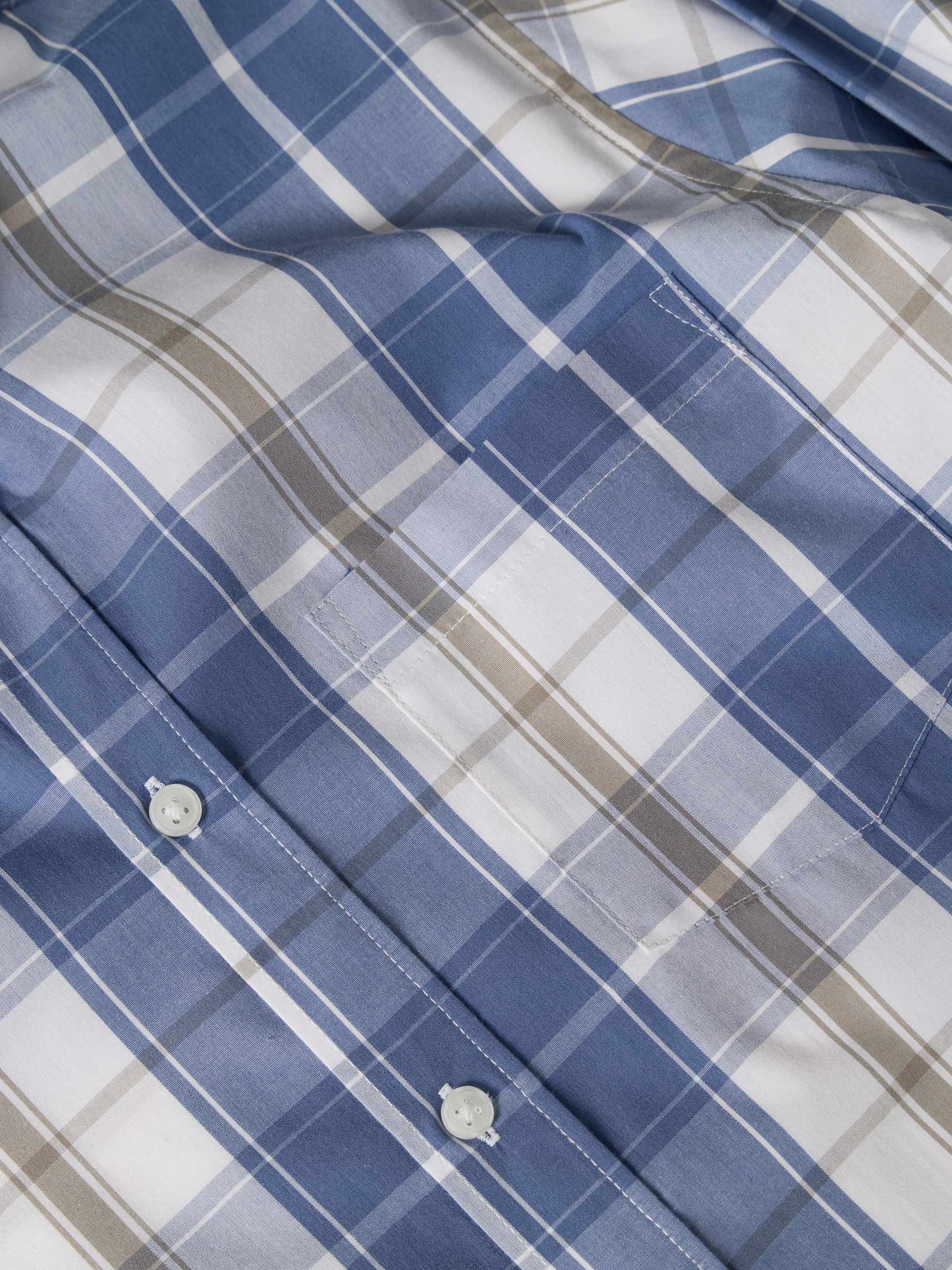Camisa Xadrez de Manga Comprida com Bolso no Peito — S a XXL