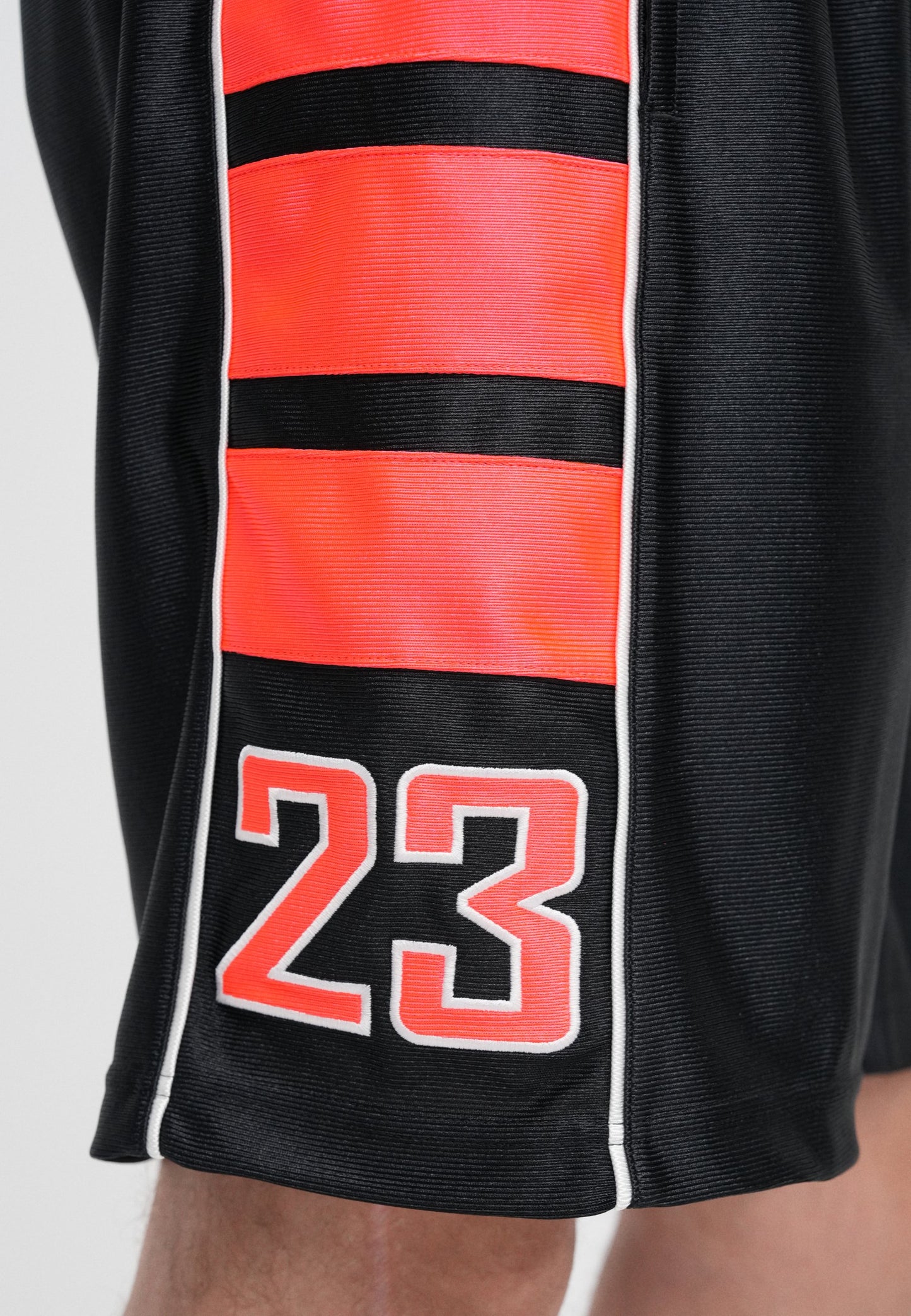 Jordan | M J BRK CAT SCRATCH SHORT Calções Treino Preto/Vermelho | Malha