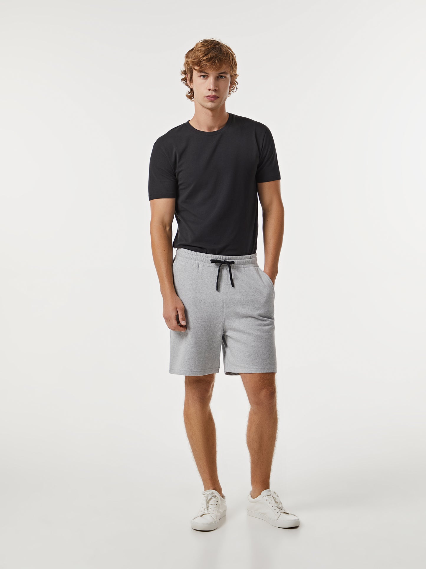 Calções Jogger com Cordão de Ajuste e Bolsos Laterais — S a XXL