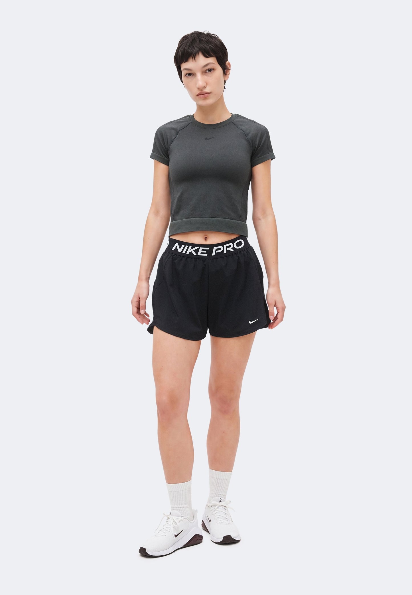 Nike Performance | SHORT Calções Desportivos Pretos com Leggings Integradas