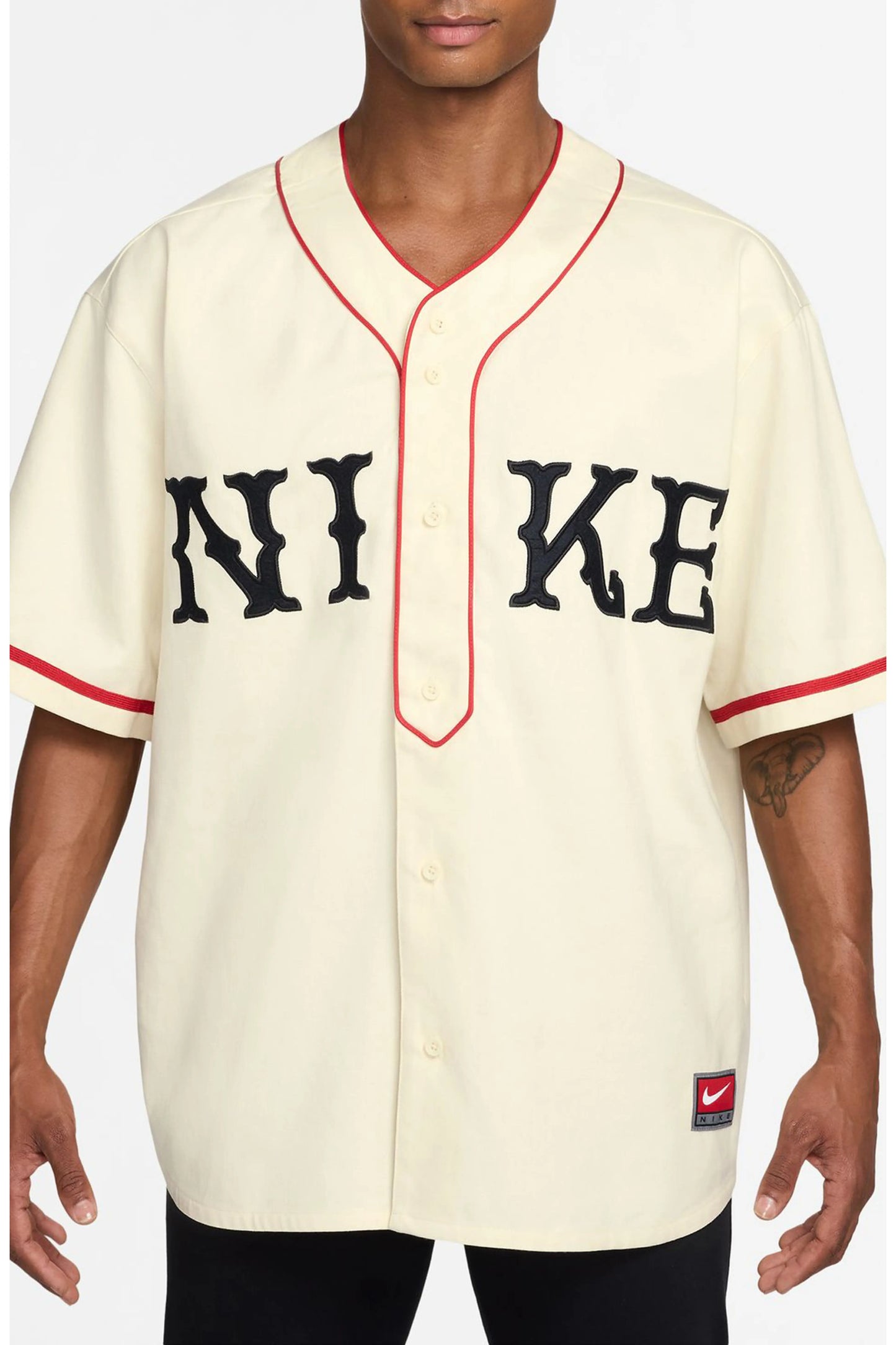 Nike — T-Shirt Retro Sport de Manga Curta com Lettering em Feltro