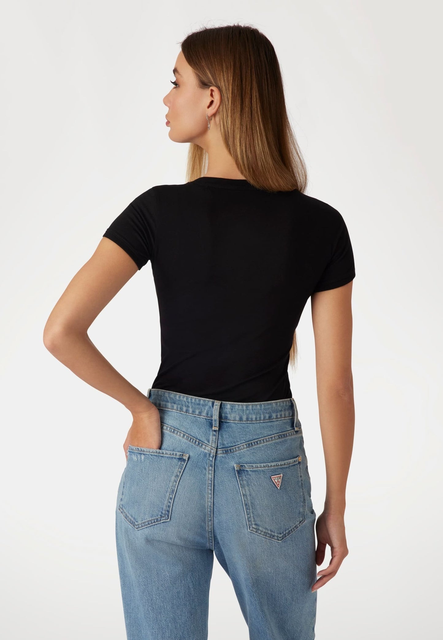 MINI TRIANGLE TEE — T-Shirt Básica Guess | Jet Black