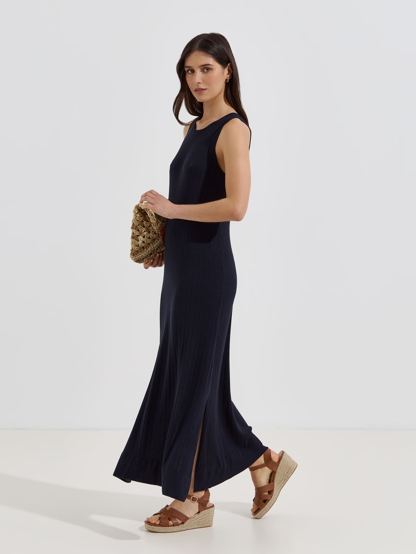Vestido Midi Canelado Sem Mangas