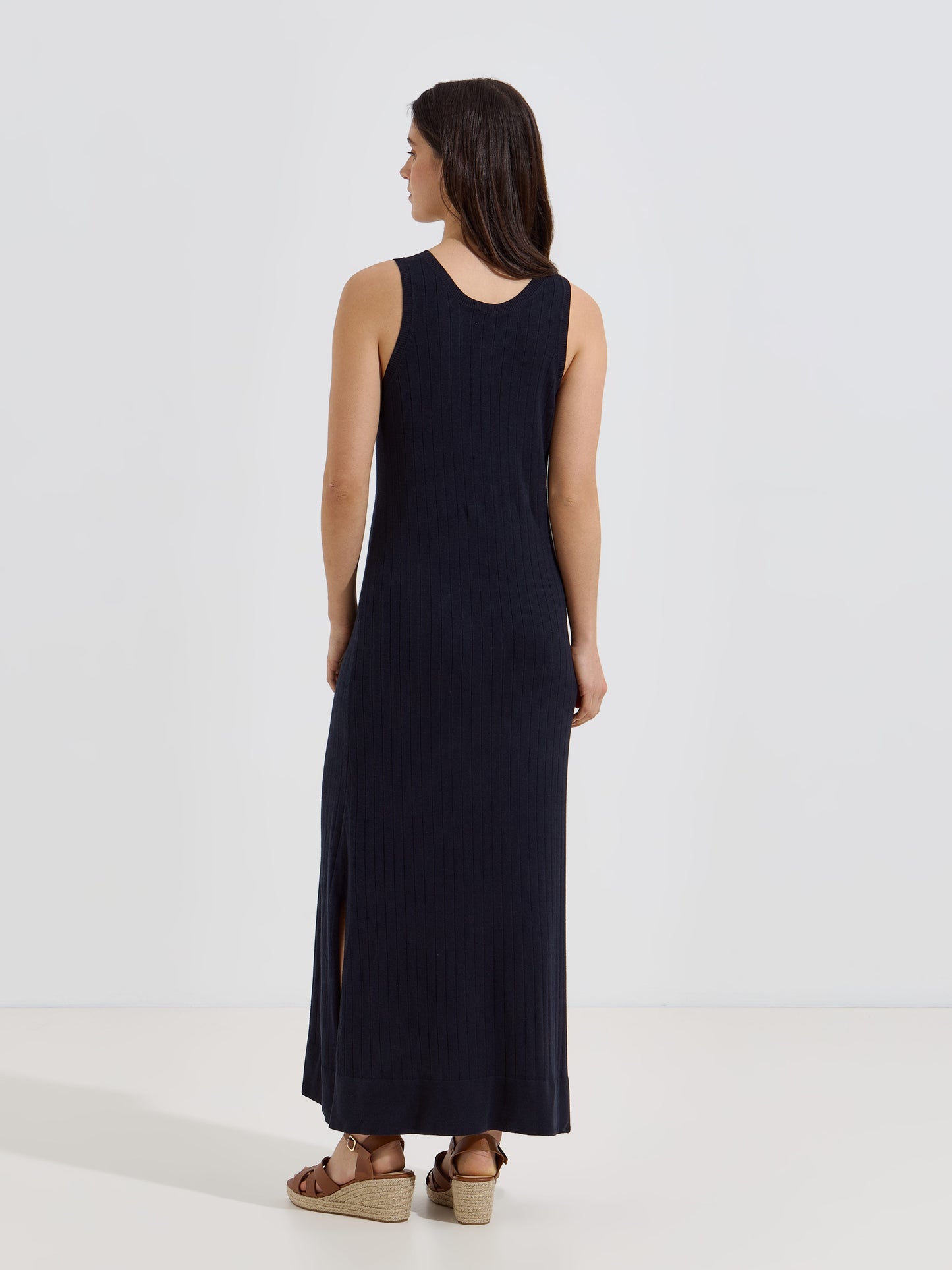 Vestido Midi Canelado Sem Mangas