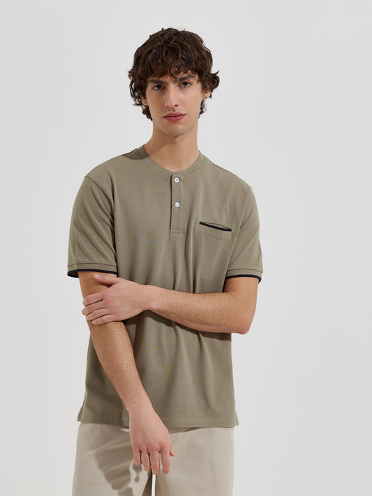 Polo Piquet com Gola Mao e Detalhe em Contraste | 100% Algodão — 4 Cores