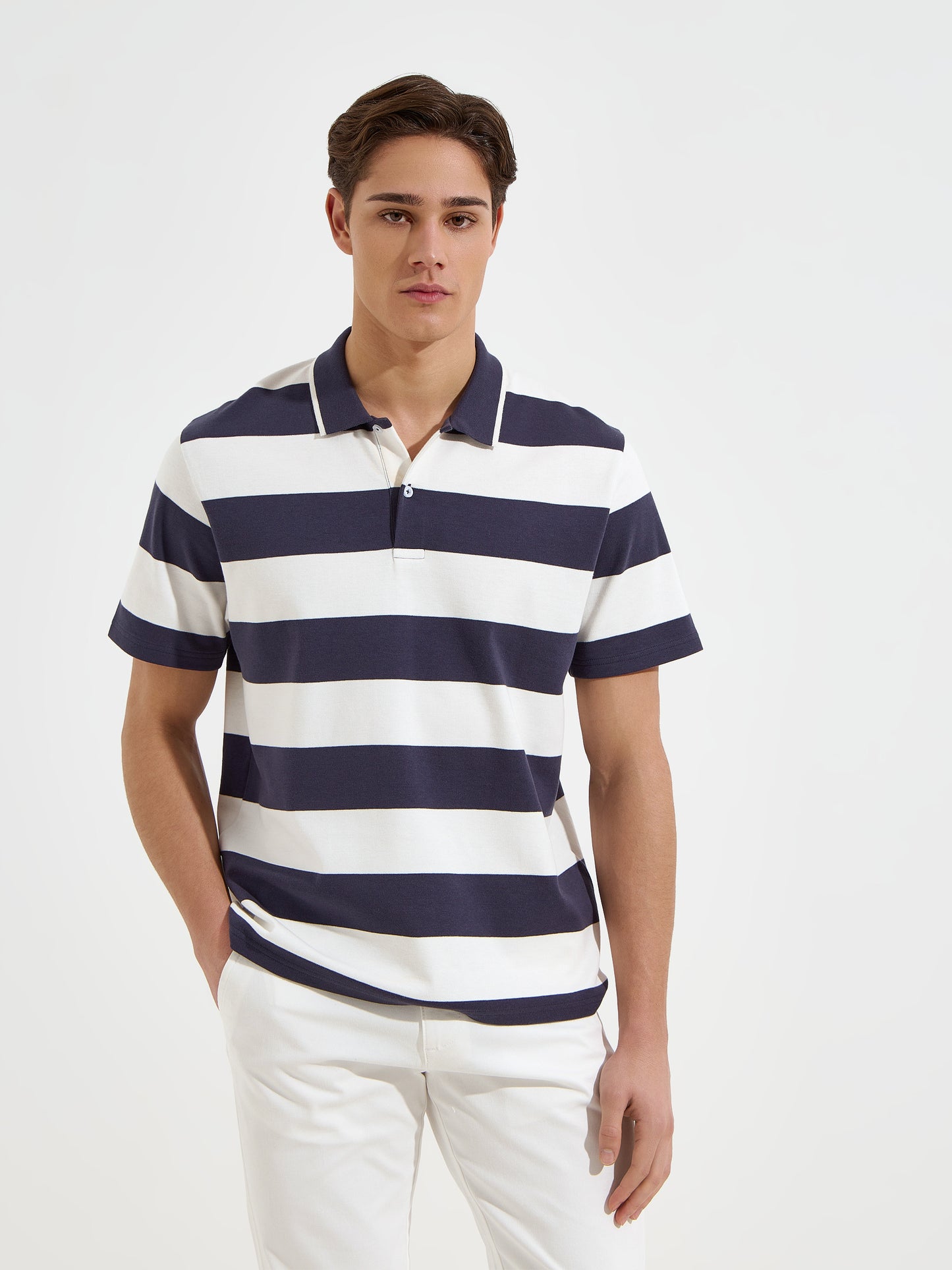 Polo de Manga Curta às Riscas | 100% Algodão, Colarinho e Botões