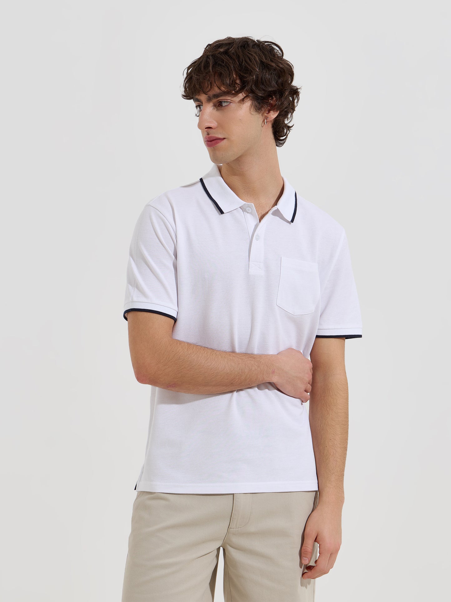 Polo 100% Algodão com Bolso no Peito | Detalhe em Contraste — Várias Cores