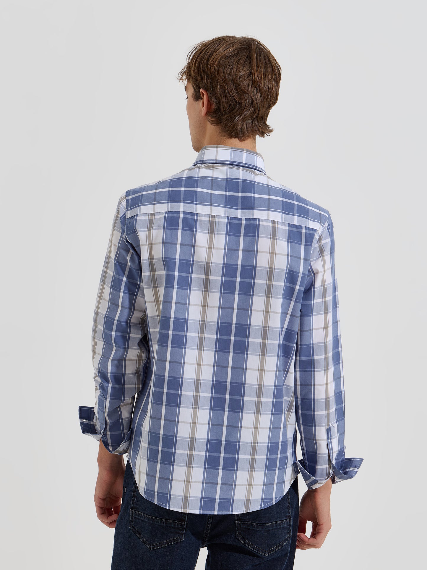Camisa Xadrez de Manga Comprida com Bolso no Peito — S a XXL
