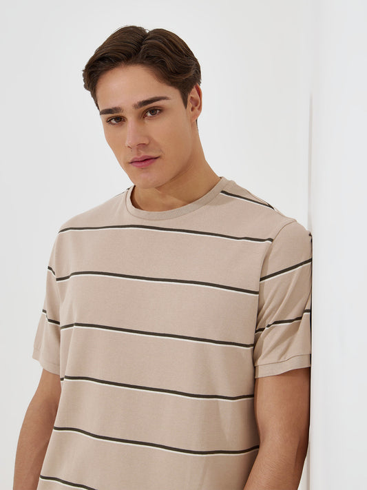 T-Shirt às Riscas em Algodão