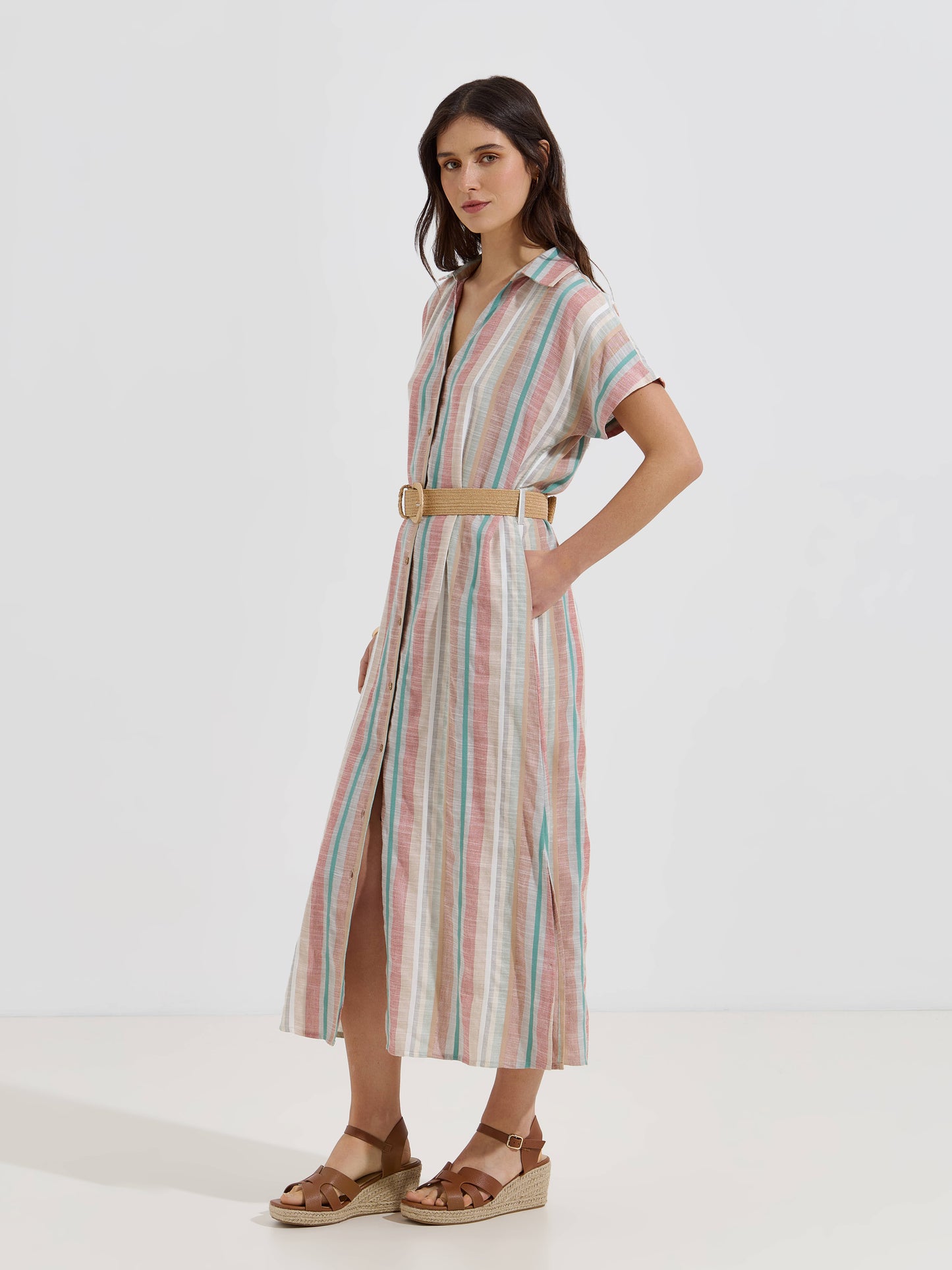Vestido Camiseiro às Riscas com Cinto, Gola e Aberturas Laterais