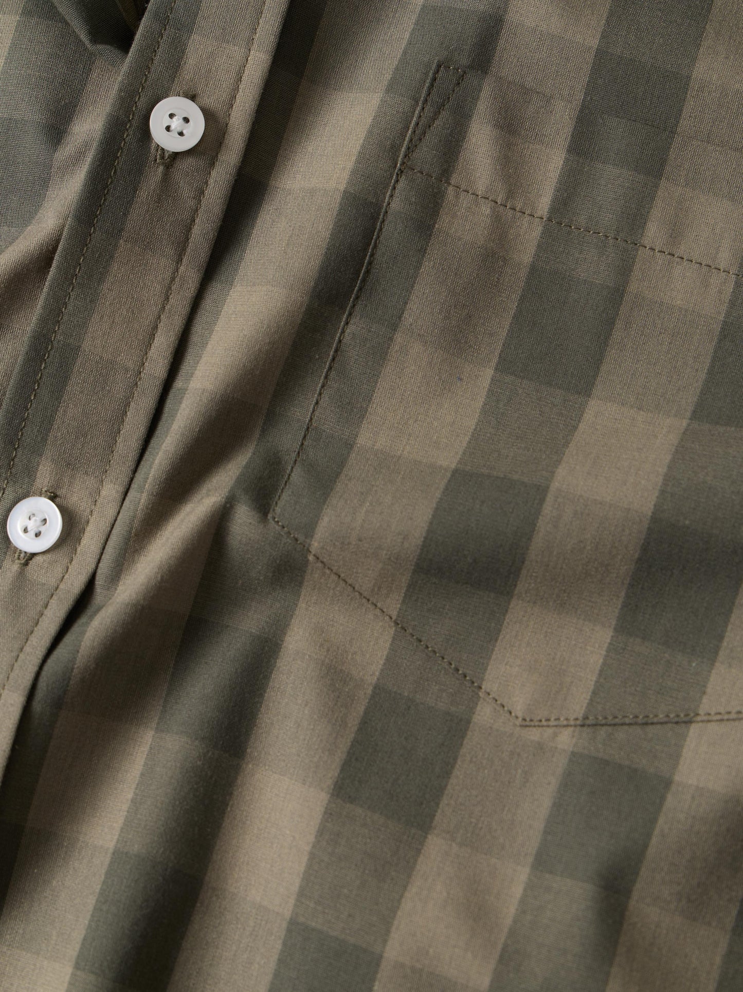 Camisa de Manga Curta aos Quadrados com Bolso no Peito — S a XXL