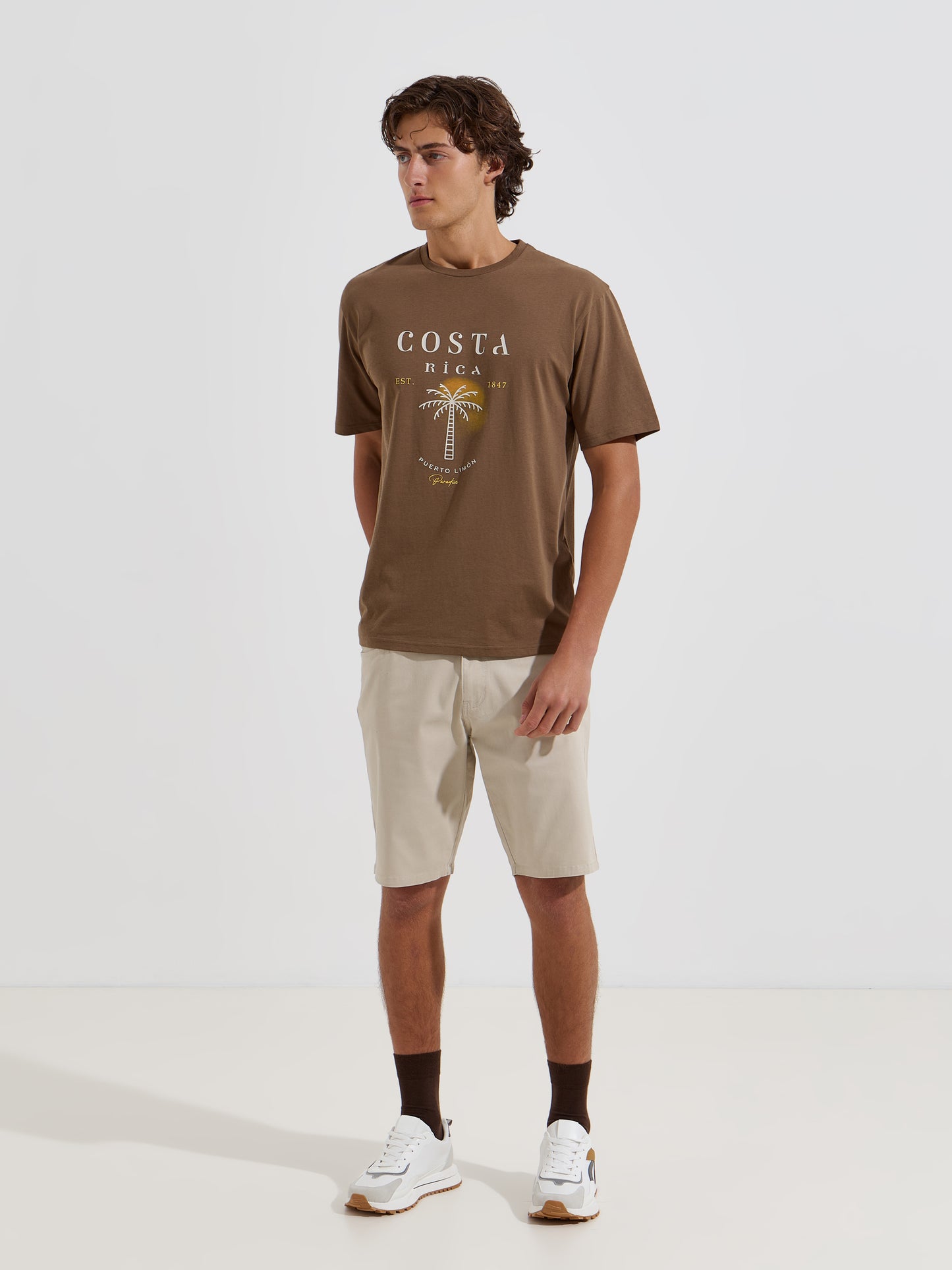 T-Shirt em Algodão com Estampado Frontal