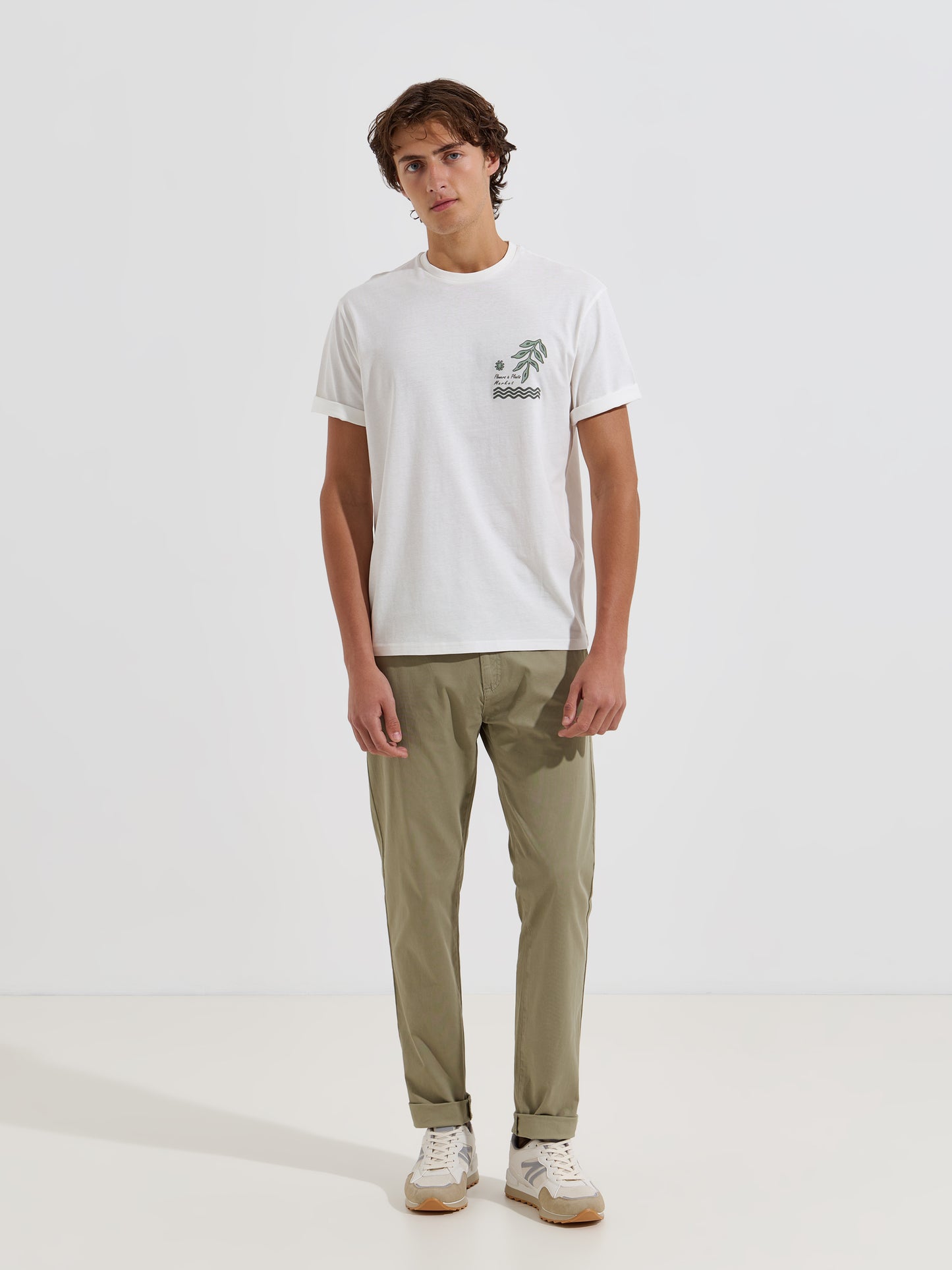 T-Shirt com Estampado no Peito em Algodão