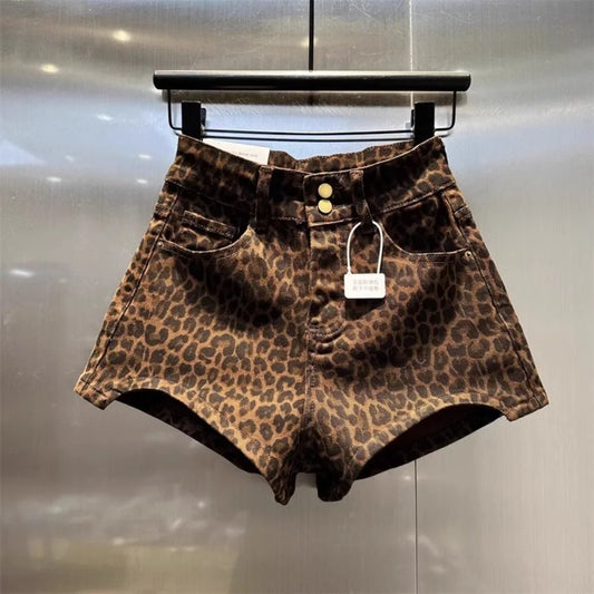 Shorts Jeans Estampa Leopardo | Cintura Alta | Perna Larga