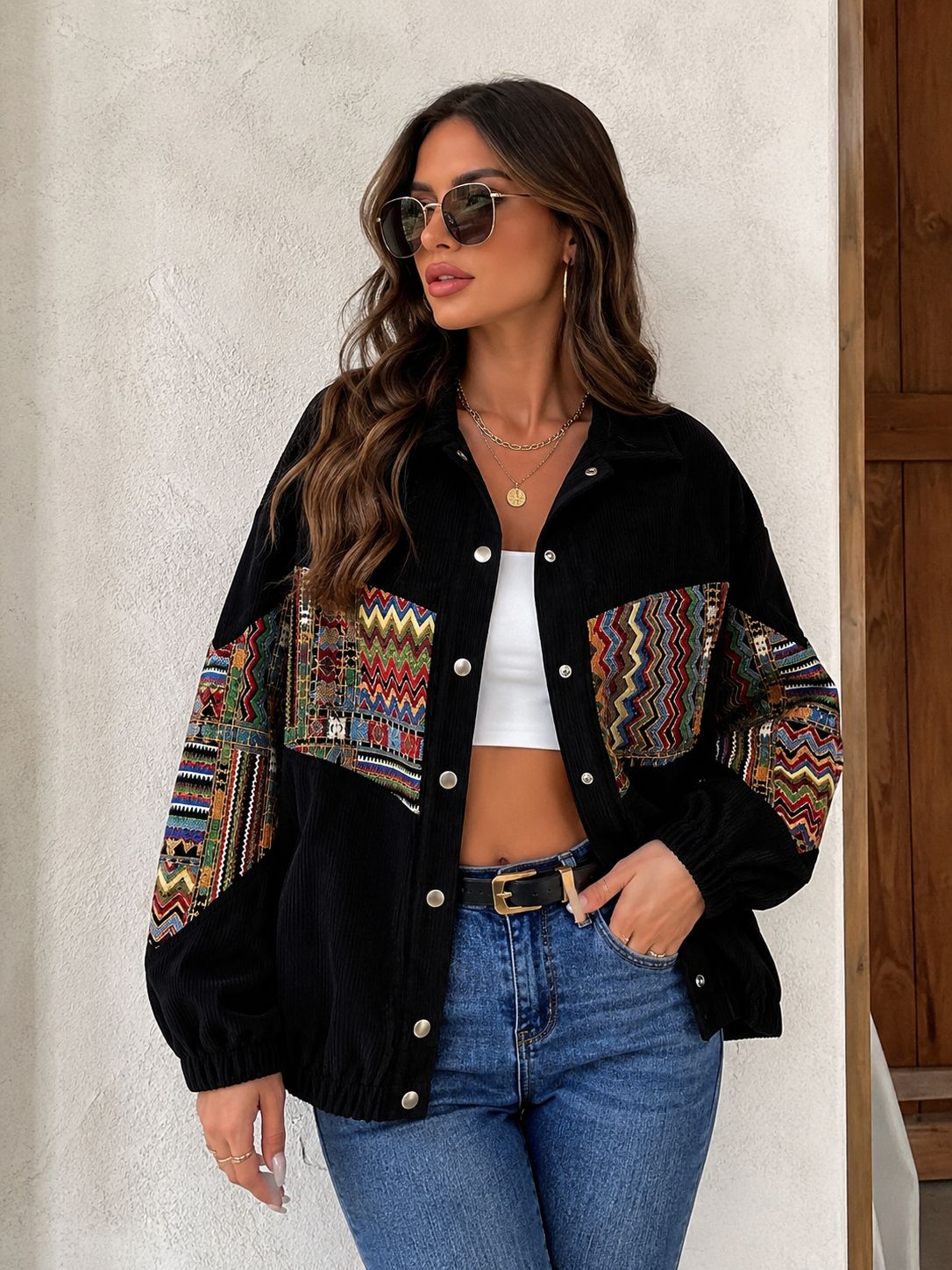 Jaqueta Casual com Estampado Patchwork e Botões