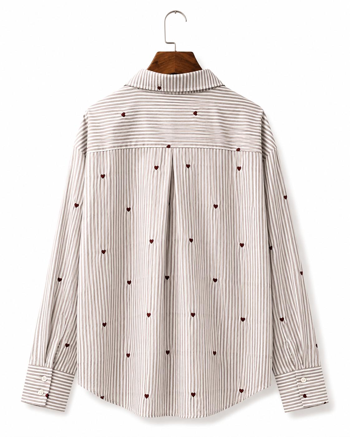Camisa Feminina Listrada com Lapela e Botões