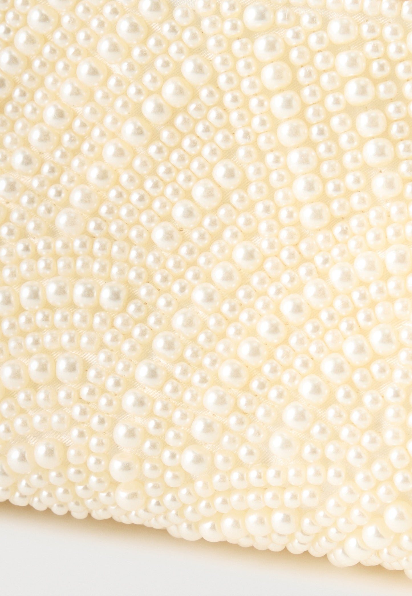 Anna Field | Carteira de Mão Off-White em Cetim Sustentável